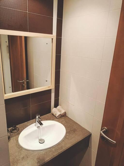 Tres Bel Appartement Idealement Place Λα Μάρσα Εξωτερικό φωτογραφία